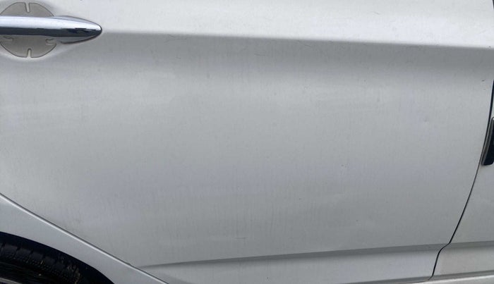2017 Hyundai Verna 1.6 VTVT SX (O), Petrol, Manual, 89,031 km, Right rear door - Minor scratches