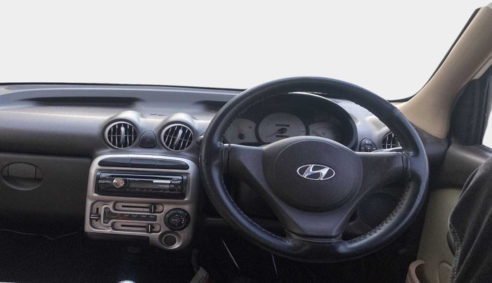 2011 Hyundai Santro Xing GL PLUS, Petrol, Manual, 99,988 km, Steering Wheel Close Up