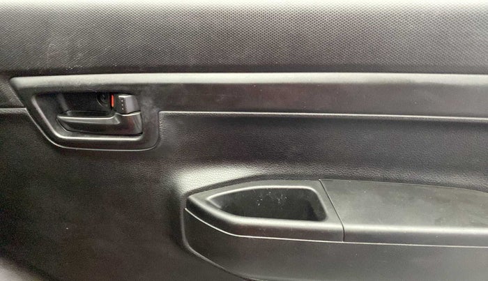 2022 Maruti S PRESSO VXI PLUS AMT, Petrol, Automatic, 38,620 km, Driver Side Door Panels Control