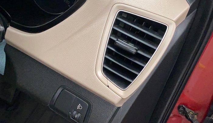 2015 Hyundai Elite i20 SPORTZ 1.2, Petrol, Manual, 91,994 km, AC Unit - Front vent has minor damage