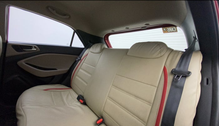 2015 Hyundai Elite i20 SPORTZ 1.2, Petrol, Manual, 91,994 km, Right Side Rear Door Cabin