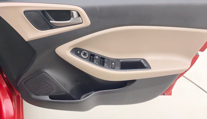 2015 Hyundai Elite i20 SPORTZ 1.2, Petrol, Manual, 91,994 km, Driver Side Door Panels Control