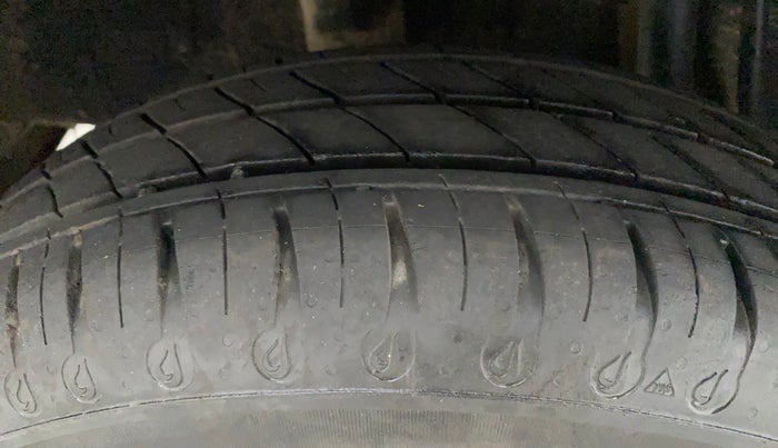 2021 Datsun Redi Go T(O) 1.0, Petrol, Manual, 25,247 km, Right Rear Tyre Tread