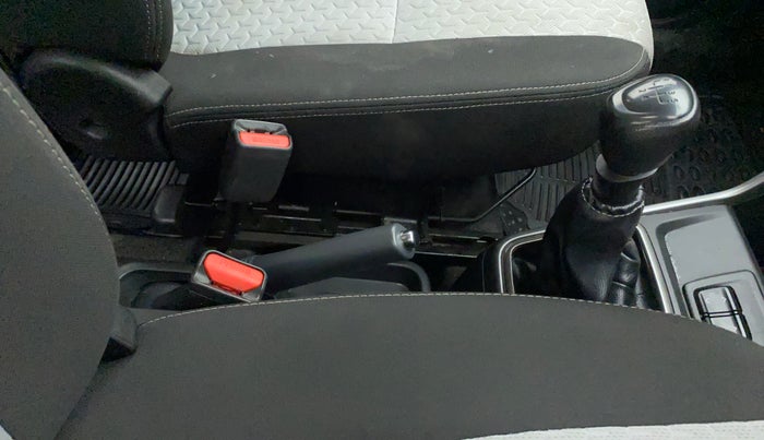 2021 Datsun Redi Go T(O) 1.0, Petrol, Manual, 25,247 km, Gear Lever