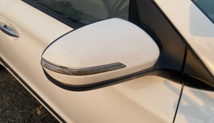 2016 Hyundai Elite i20 ASTA 1.2 (O), Petrol, Manual, 91,282 km, Right rear-view mirror - Indicator light not working