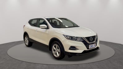 2018 Nissan Qashqai St Automatic, 49k km Petrol Car