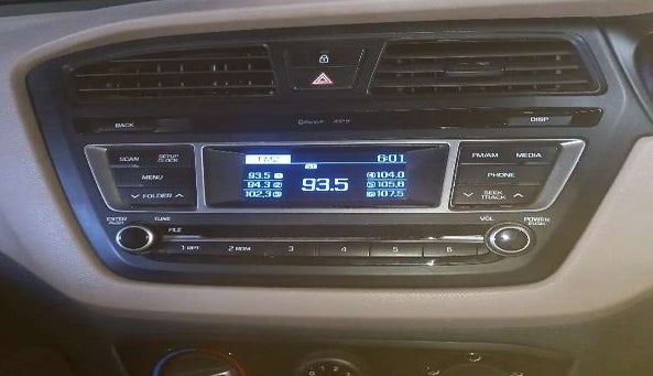 2015 Hyundai Elite i20 MAGNA 1.2, Petrol, Manual, 61,224 km, Infotainment system - Music system not functional