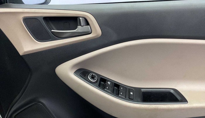 2015 Hyundai Elite i20 MAGNA 1.2, Petrol, Manual, 61,224 km, Driver Side Door Panels Control