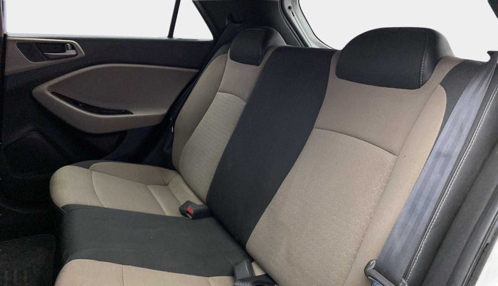 2015 Hyundai Elite i20 MAGNA 1.2, Petrol, Manual, 61,224 km, Right Side Rear Door Cabin
