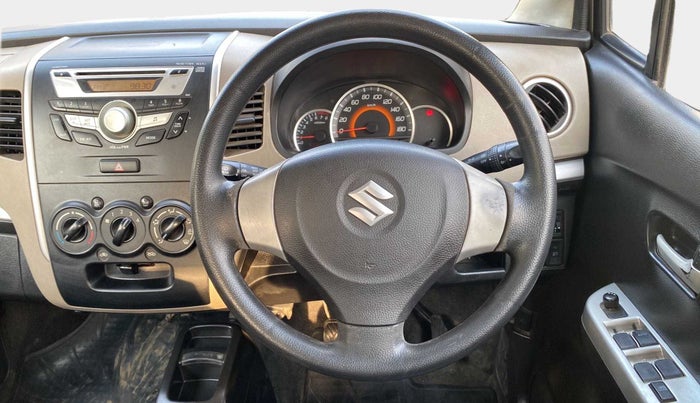 2015 Maruti Wagon R 1.0 VXI, Petrol, Manual, 64,543 km, Steering Wheel Close Up