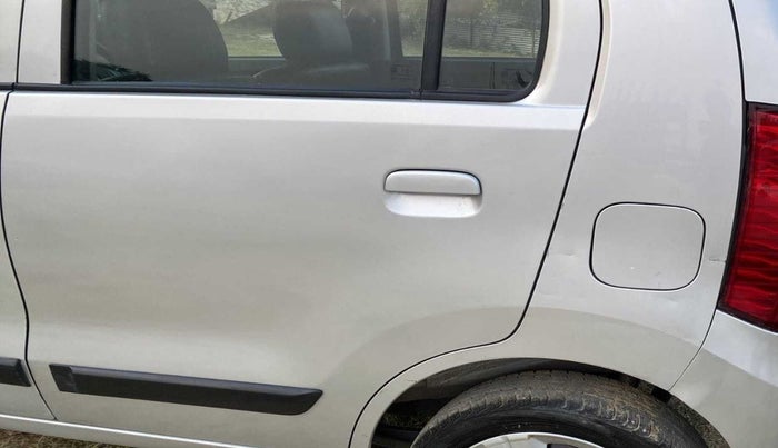 2015 Maruti Wagon R 1.0 VXI, Petrol, Manual, 64,543 km, Left quarter panel - Minor scratches