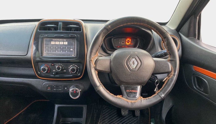 2017 Renault Kwid CLIMBER 1.0 AMT, Petrol, Automatic, 24,143 km, Steering Wheel Close Up