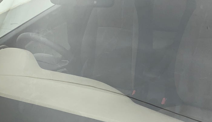 2015 Hyundai Elite i20 SPORTZ 1.2, Petrol, Manual, 72,647 km, Front windshield - Minor spot on windshield
