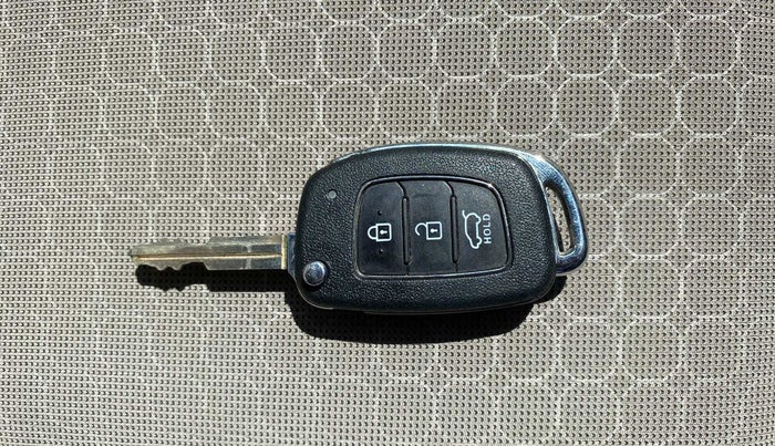 2016 Hyundai Elite i20 SPORTZ 1.2, Petrol, Manual, 42,714 km, Key Close Up