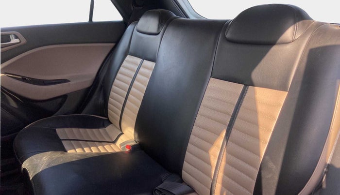 2019 Hyundai Elite i20 SPORTZ PLUS 1.2, Petrol, Manual, 50,814 km, Right Side Rear Door Cabin