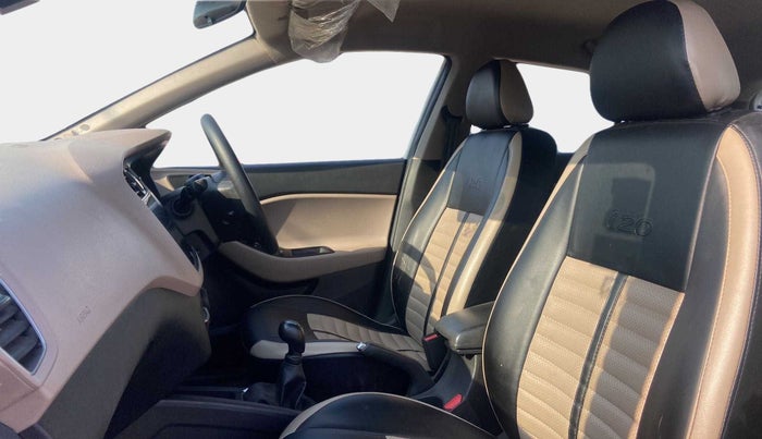 2019 Hyundai Elite i20 SPORTZ PLUS 1.2, Petrol, Manual, 50,814 km, Right Side Front Door Cabin