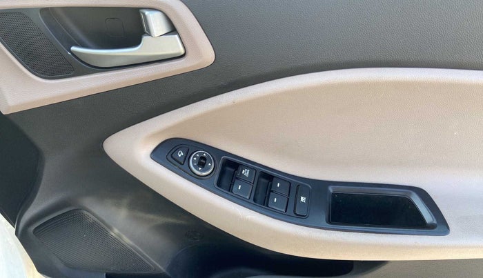 2019 Hyundai Elite i20 SPORTZ PLUS 1.2, Petrol, Manual, 50,814 km, Driver Side Door Panels Control