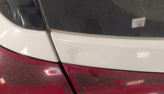 2019 Hyundai Elite i20 SPORTZ PLUS 1.2, Petrol, Manual, 50,814 km, Dicky (Boot door) - Slightly dented
