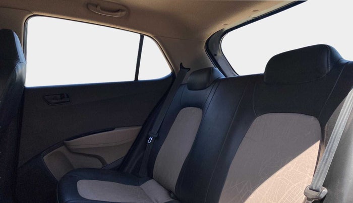 2014 Hyundai Grand i10 MAGNA 1.1 CRDI, Diesel, Manual, 54,106 km, Right Side Rear Door Cabin