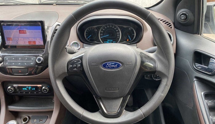2018 Ford FREESTYLE TITANIUM 1.2 PETROL, Petrol, Manual, 35,673 km, Steering Wheel Close Up