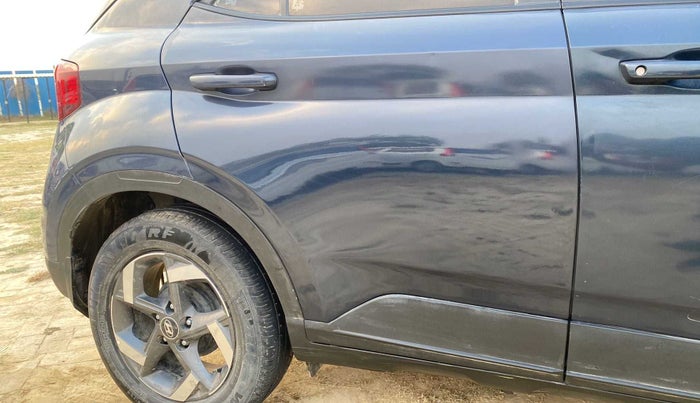 2019 Hyundai VENUE SX 1.4 CRDI, Diesel, Manual, 58,500 km, Right rear door - Minor scratches