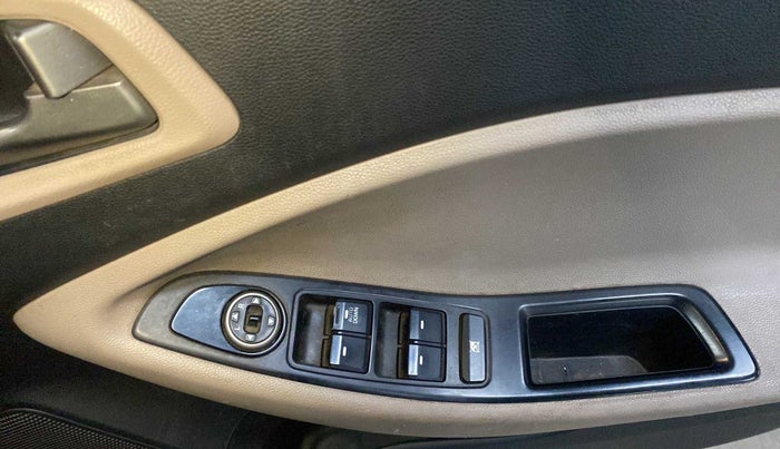 2017 Hyundai Elite i20 MAGNA EXECUTIVE 1.2, Petrol, Manual, 58,390 km, Driver Side Door Panels Control