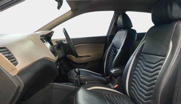 2017 Hyundai Elite i20 MAGNA EXECUTIVE 1.2, Petrol, Manual, 58,390 km, Right Side Front Door Cabin