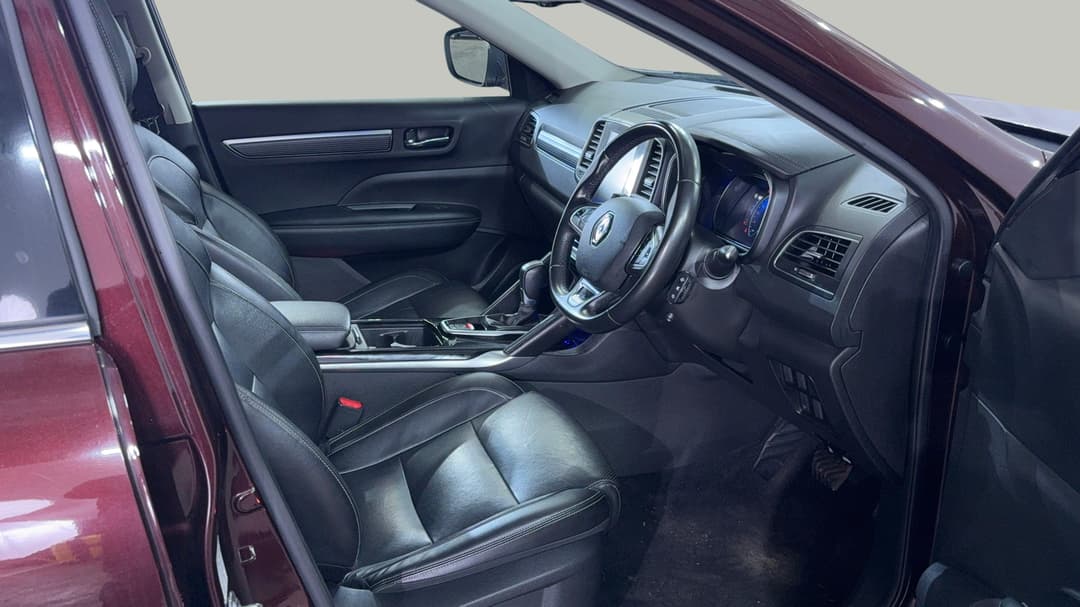 2023 Renault Koleos Zen (4x2), Automatic, 64749 km, Right Side Front Door Cabin View