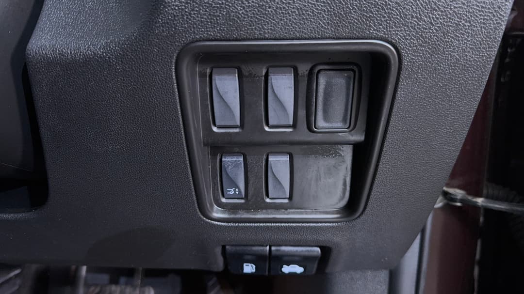 2023 Renault Koleos Zen (4x2), Automatic, 64749 km, Utility Switches/Buttons