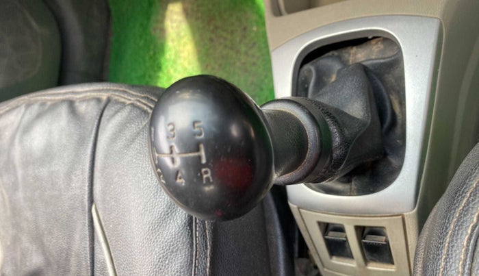 2018 Maruti Alto K10 VXI, Petrol, Manual, 92,224 km, Gear lever - Boot cover slightly torn