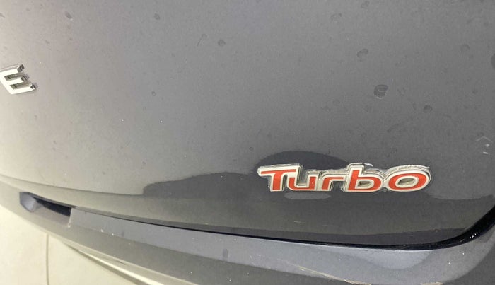 2021 Hyundai VENUE SX PLUS 1.0 TURBO DCT, Petrol, Automatic, 13,072 km, Dicky (Boot door) - Slightly dented