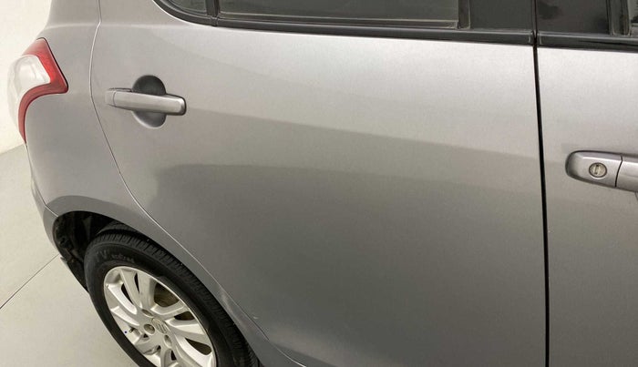 2014 Maruti Swift ZDI, Diesel, Manual, 81,534 km, Right rear door - Minor scratches