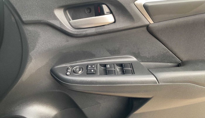 2017 Honda WR-V 1.5L I-DTEC VX MT, Diesel, Manual, 57,245 km, Driver Side Door Panels Control