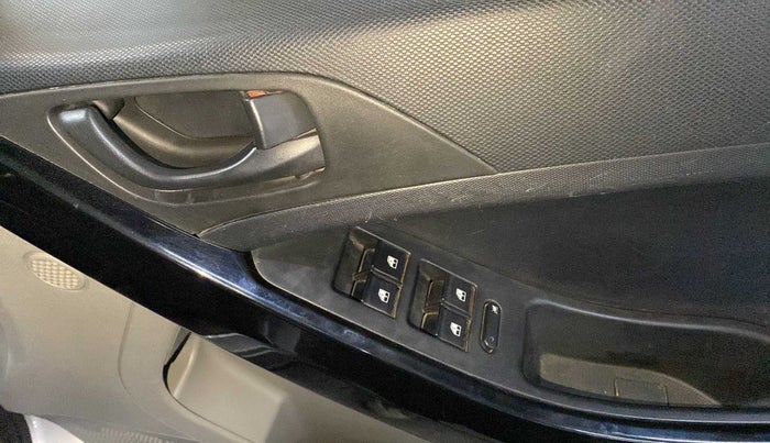 2018 Tata NEXON XM PETROL, Petrol, Manual, 55,593 km, Driver Side Door Panels Control