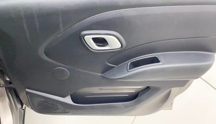 2018 Datsun Redi Go T (O), Petrol, Manual, 40,375 km, Driver Side Door Panels Control