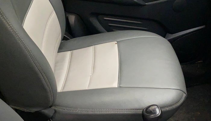 2018 Datsun Redi Go T (O), Petrol, Manual, 40,375 km, Front left seat (passenger seat) - Cover slightly torn