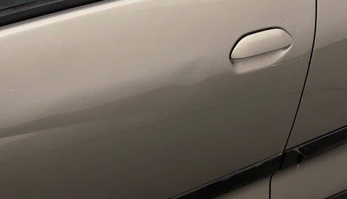 2018 Datsun Redi Go T (O), Petrol, Manual, 40,375 km, Front passenger door - Minor scratches