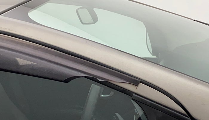 2018 Datsun Redi Go T (O), Petrol, Manual, 40,375 km, Driver-side door - Door visor damaged