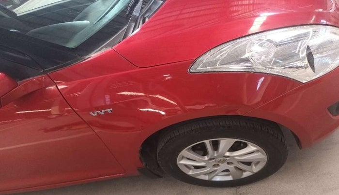 2014 Maruti Swift ZXI, Petrol, Manual, 41,074 km, Right fender - Paint has minor damage