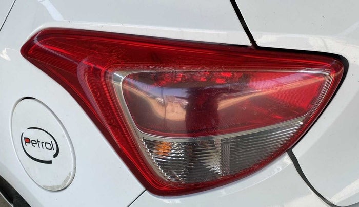 2018 Hyundai Grand i10 SPORTZ 1.2 KAPPA VTVT, Petrol, Manual, 32,301 km, Left tail light - Minor damage