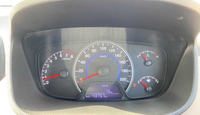 2015 Hyundai Grand i10 SPORTZ 1.2 KAPPA VTVT, Petrol, Manual, 43,753 km, Odometer Image