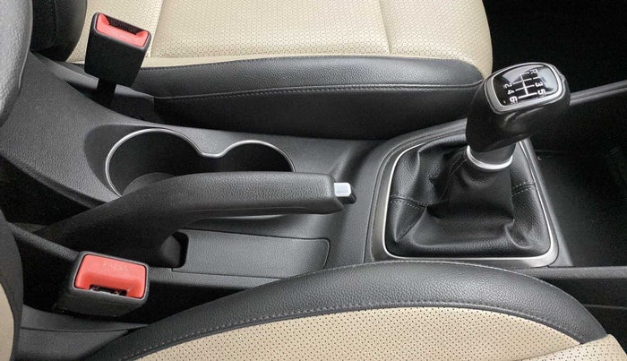 2018 Hyundai Verna 1.6 VTVT SX O, Petrol, Manual, 39,821 km, Gear Lever