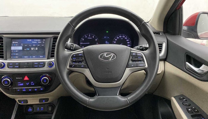 2018 Hyundai Verna 1.6 VTVT SX O, Petrol, Manual, 39,821 km, Steering Wheel Close Up