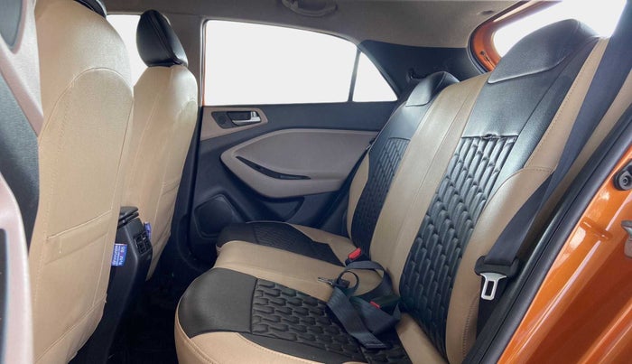 2019 Hyundai Elite i20 SPORTZ PLUS 1.2, Petrol, Manual, 46,611 km, Right Side Rear Door Cabin