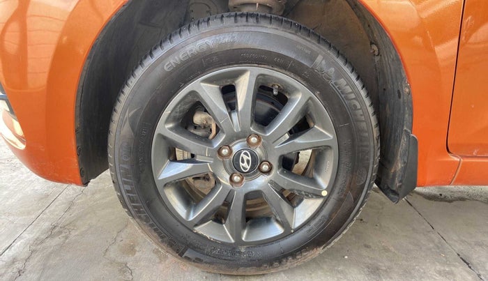 2019 Hyundai Elite i20 SPORTZ PLUS 1.2, Petrol, Manual, 46,611 km, Left front tyre - Minor scratches