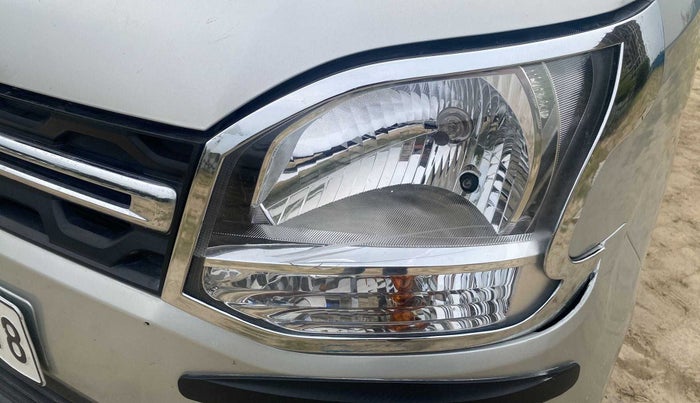 2022 Maruti New Wagon-R VXI CNG 1.0, CNG, Manual, 8,709 km, Left headlight - Minor scratches