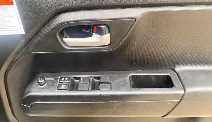 2022 Maruti New Wagon-R VXI CNG 1.0, CNG, Manual, 8,709 km, Driver Side Door Panels Control