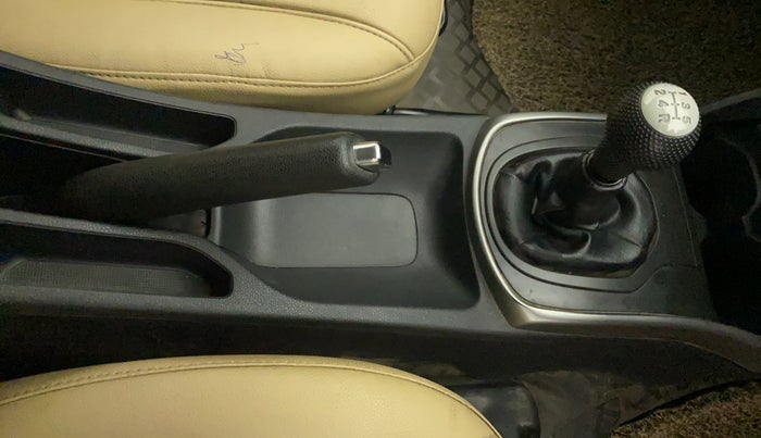 2014 Honda City 1.5L I-VTEC V MT, Petrol, Manual, 52,671 km, Gear Lever