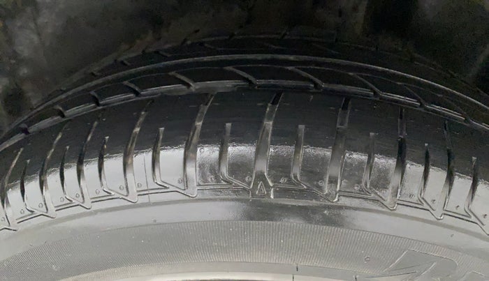 2015 Volkswagen Polo TRENDLINE 1.2L PETROL, Petrol, Manual, 58,651 km, Left Rear Tyre Tread