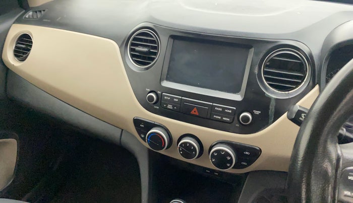 2018 Hyundai Grand i10 SPORTZ AT 1.2 KAPPA VTVT, Petrol, Automatic, 40,889 km, AC Unit - Minor issue in the heater switch